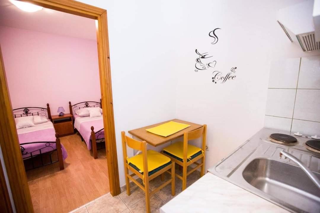 Apartmani M&S Podstrana Eksteriør bilde